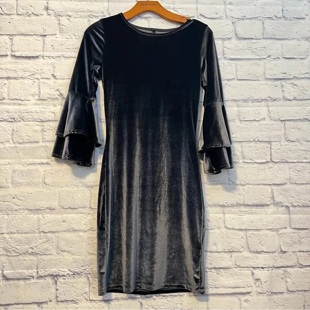 Crece Bodycon‎ Ruffle Bell Sleeve Velvet Dress Size Small